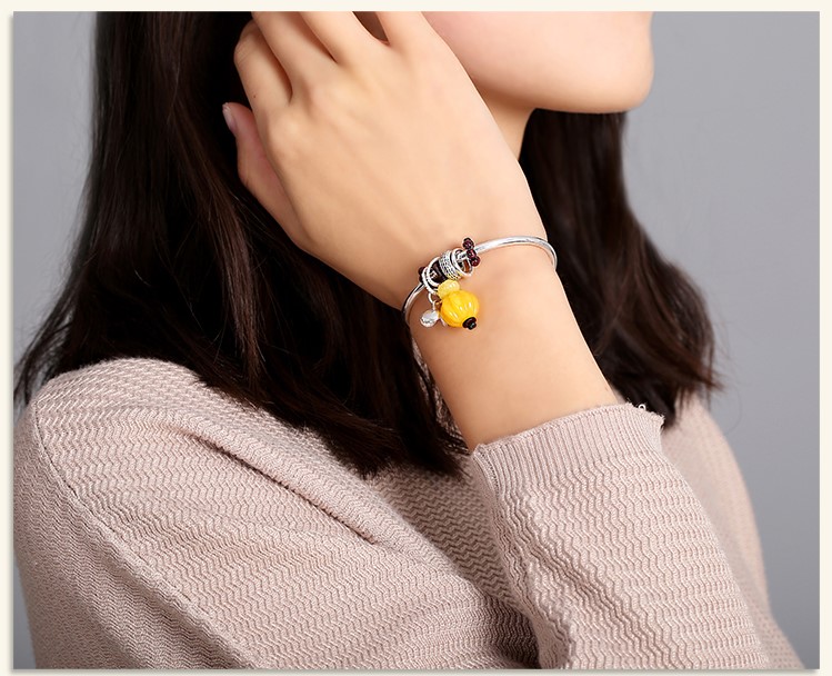 淡黃色民族風(fēng)開口個性手工純銀手鐲