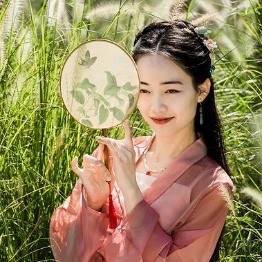 青春陽光少女頭像，唯美古風(fēng)真人頭像