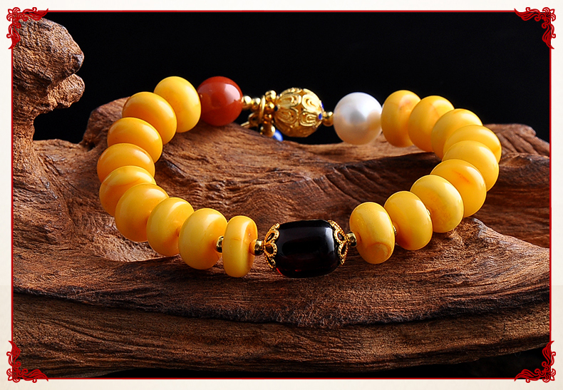 復(fù)古時尚心形吊墜蜜蠟手串