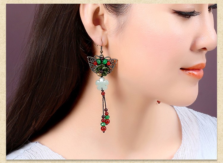 東陵玉吊墜氣質(zhì)復古鏤空耳環(huán)首飾