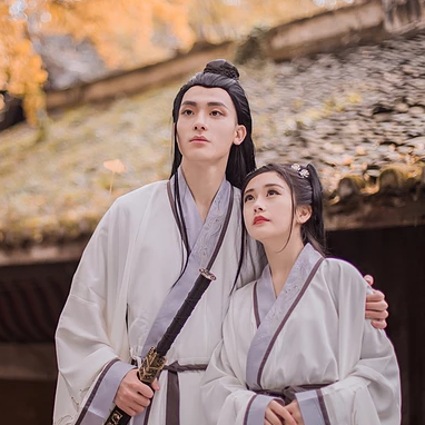 銀杏樹下情侶頭像，唯美古風(fēng)真人頭像