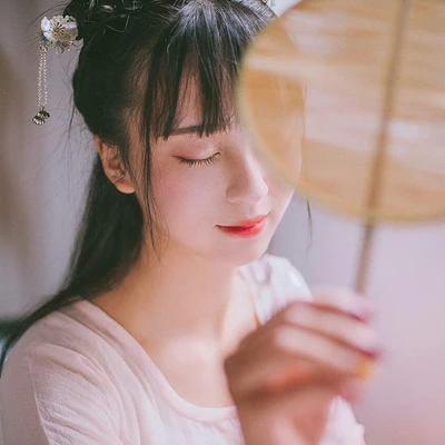 清新文藝女生頭像，唯美古風(fēng)真人頭像