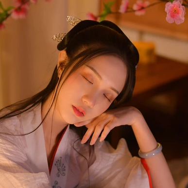 淡雅美人頭像，唯美古風(fēng)真人頭像