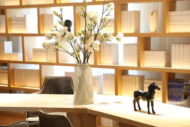 杭州·秀酒店，像上世紀劇場上演一場故事