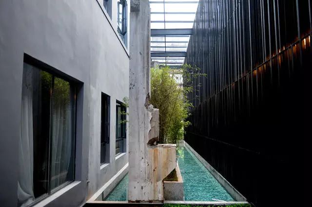 杭州·秀酒店，像上世紀(jì)劇場(chǎng)上演一場(chǎng)故事