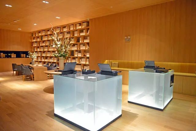 杭州·秀酒店，像上世紀(jì)劇場(chǎng)上演一場(chǎng)故事