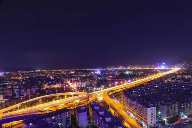 杭州·秀酒店，像上世紀劇場上演一場故事