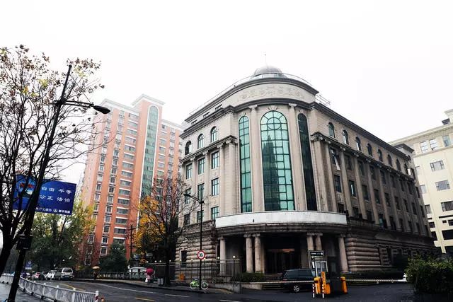 杭州·秀酒店，像上世紀(jì)劇場(chǎng)上演一場(chǎng)故事