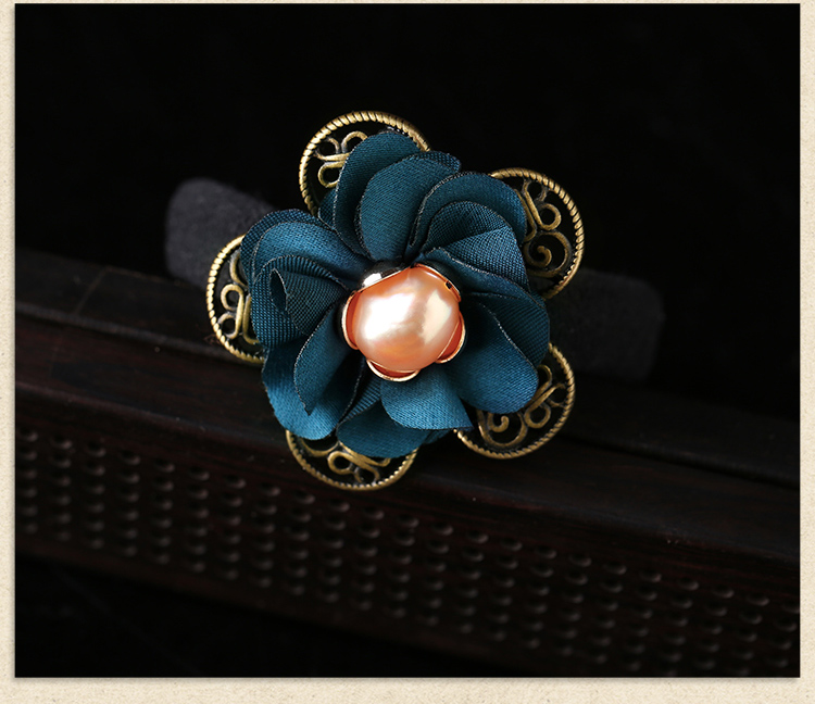 復古風布藝花朵發(fā)圈頭飾