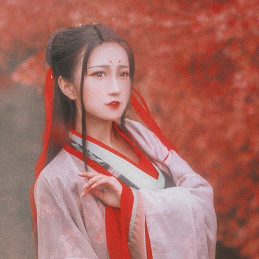 楓葉紅女生頭像，唯美古風(fēng)真人頭像