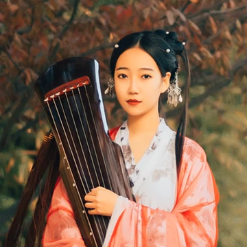 紅紗帶折扇女文藝生頭像，唯美古風真人頭像