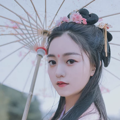 高貴紫衣紅紗帶傘女生頭像，唯美古風真人頭像