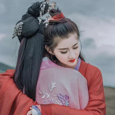 草原喝酒閨蜜頭像，唯美古風真人頭像