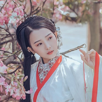 粉色木棉花少女頭像，唯美古風(fēng)真人頭像