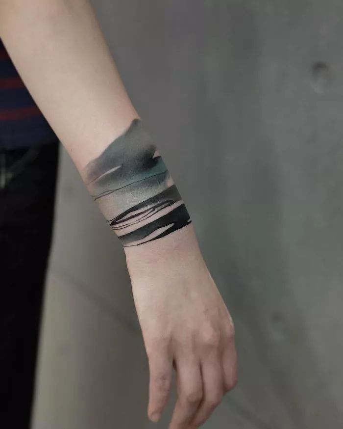 水墨人體彩繪藝術(shù)，傳統(tǒng)國畫與時尚刺青的融合