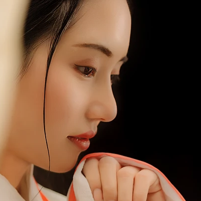 傷感思念帶傘女生頭像，唯美古風(fēng)真人頭像