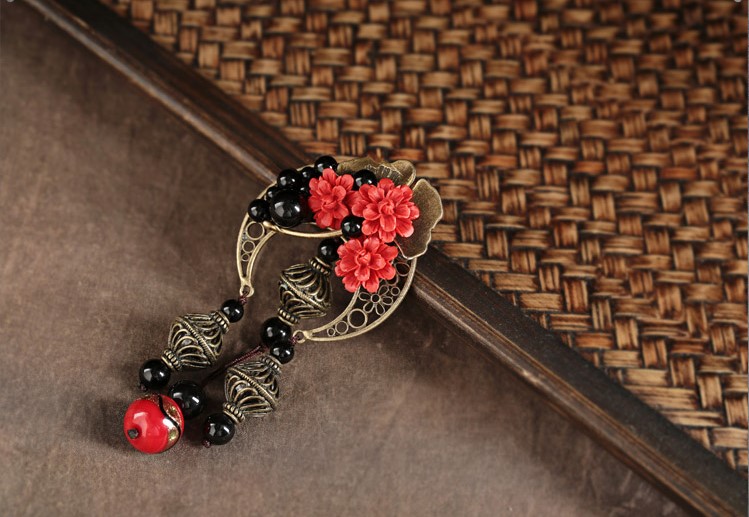 匠心啟航閱讀紅胸花朱砂胸針飾品