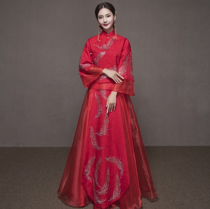 羽毛圖案新娘結(jié)婚禮服，簡(jiǎn)約大氣中式禮服