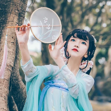 森林花仙子女生頭像，唯美古風(fēng)真人頭像