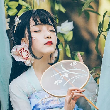 森林花仙子女生頭像，唯美古風(fēng)真人頭像