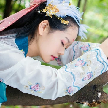 羽毛女生頭像，唯美古風(fēng)真人頭像
