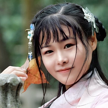 楓葉韻味女生頭像，唯美古風(fēng)真人頭像