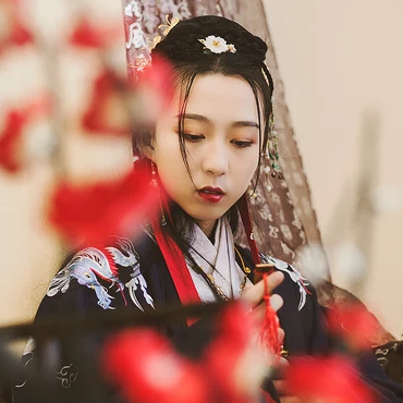 書香氣息女生頭像，唯美古風(fēng)真人頭像