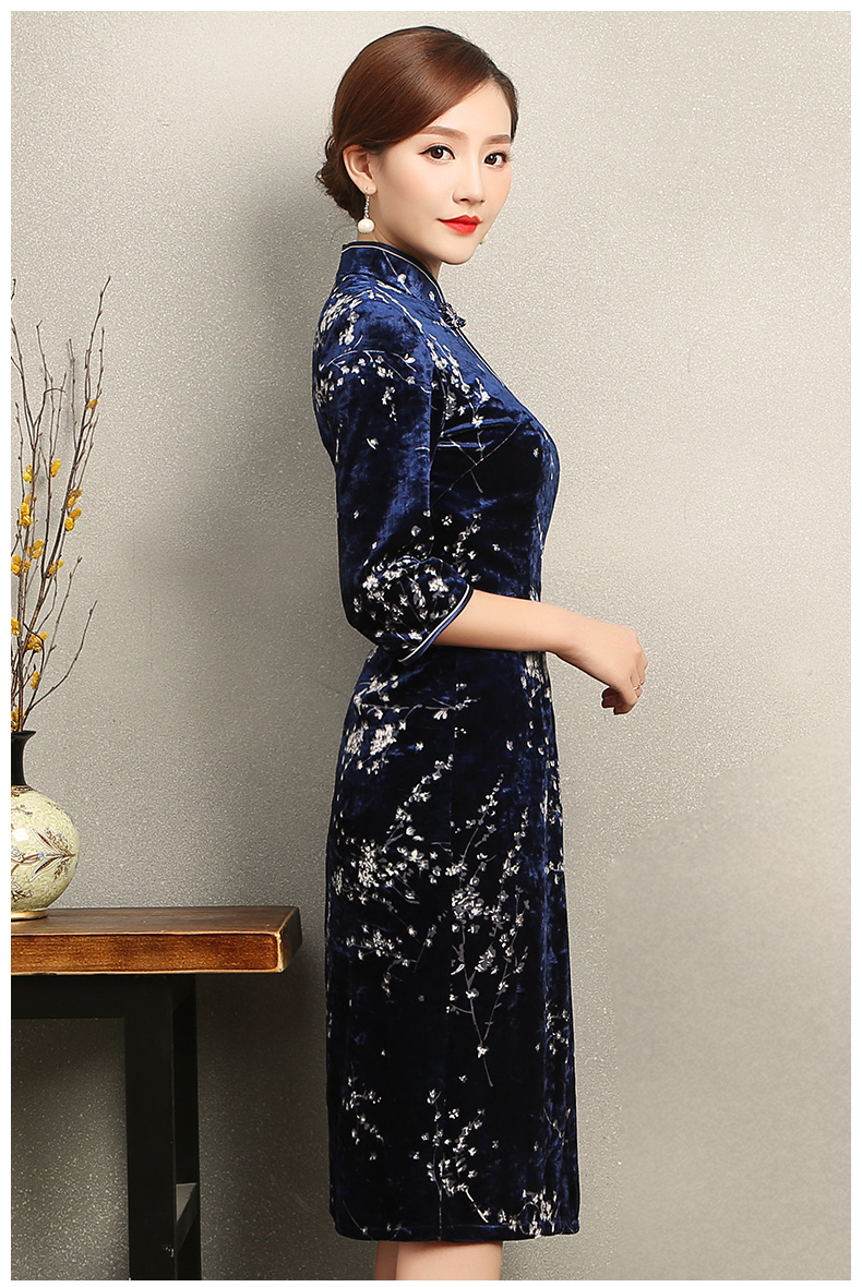 優(yōu)雅時尚梅蘭旗袍，復古絲絨印花旗袍裙