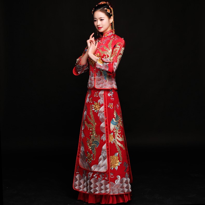 高貴華美中式禮服，秀禾龍鳳褂新娘禮服