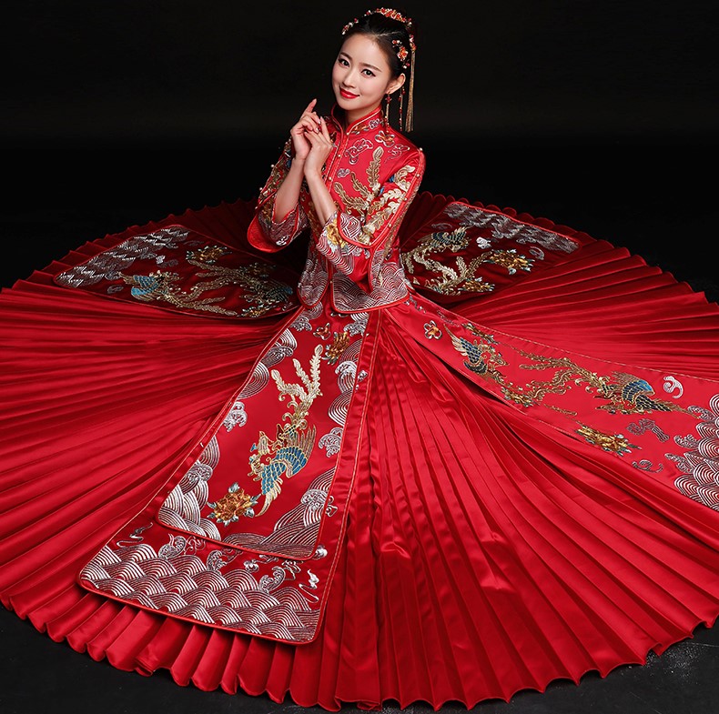 高貴華美中式禮服，秀禾龍鳳褂新娘禮服