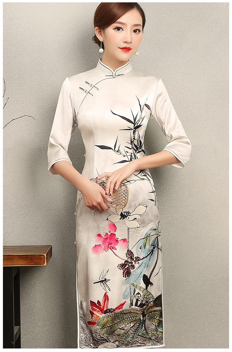 白色戀荷旗袍，素雅印花旗袍裙