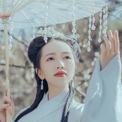 珠簾傘文藝女生頭像，唯美古風真人頭像