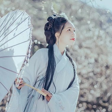 珠簾傘文藝女生頭像，唯美古風真人頭像