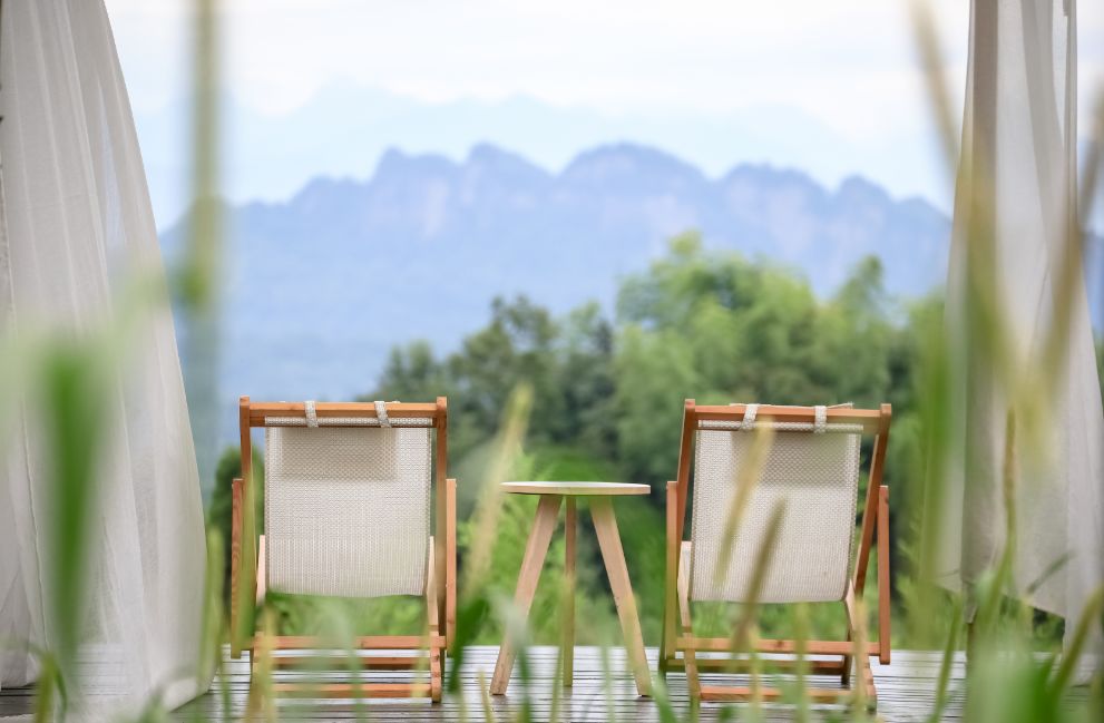 路之青城，在應(yīng)該努力的年紀(jì)留下精彩的痕跡！