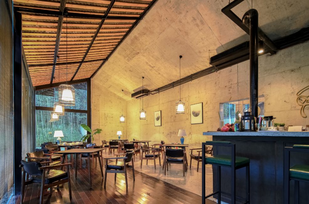 路之青城，在應(yīng)該努力的年紀留下精彩的痕跡！