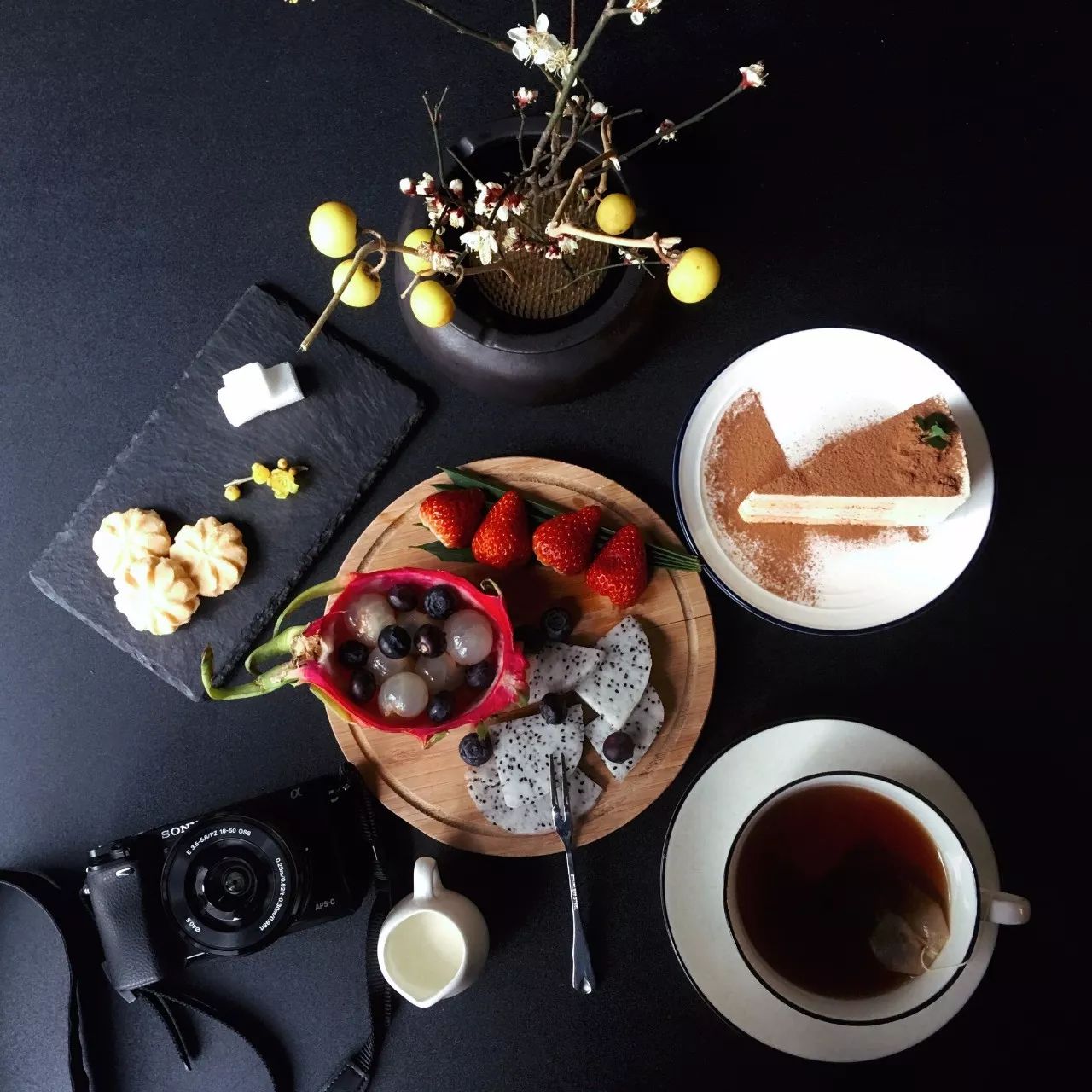 路之青城，在應(yīng)該努力的年紀(jì)留下精彩的痕跡！