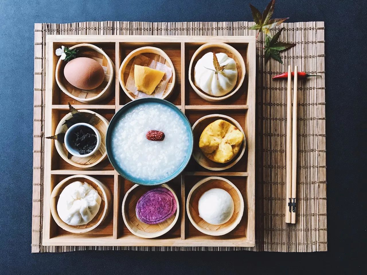 路之青城，在應(yīng)該努力的年紀(jì)留下精彩的痕跡！