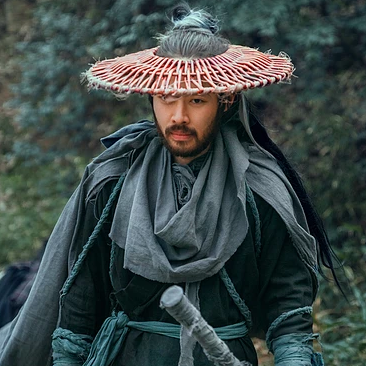 江湖英雄帶兵器男生頭像，唯美古風(fēng)真人頭像