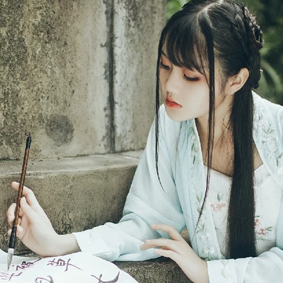 清新雅潔文藝女生頭像，唯美古風(fēng)真人頭像