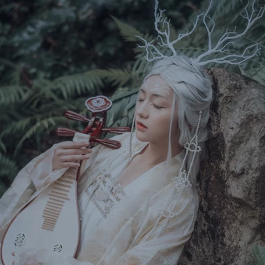 森林精靈文藝女生頭像，唯美古風(fēng)真人頭像