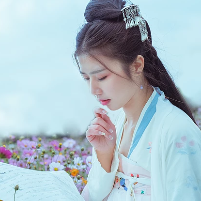 花開(kāi)文藝女生頭像，唯美古風(fēng)真人頭像