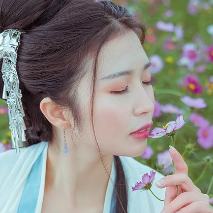 花開(kāi)文藝女生頭像，唯美古風(fēng)真人頭像