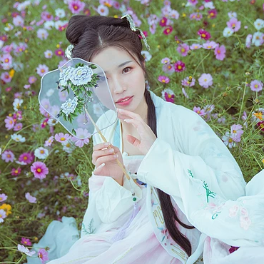 花開(kāi)文藝女生頭像，唯美古風(fēng)真人頭像