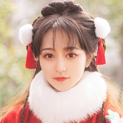 俏皮可愛帶折扇女生頭像，唯美古風真人頭像