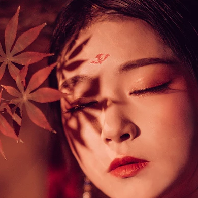 朱紅嬌艷女生頭像，唯美古風(fēng)真人頭像