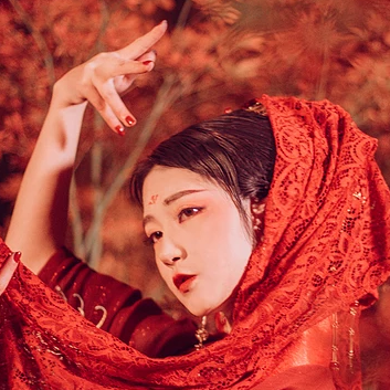 朱紅嬌艷女生頭像，唯美古風(fēng)真人頭像