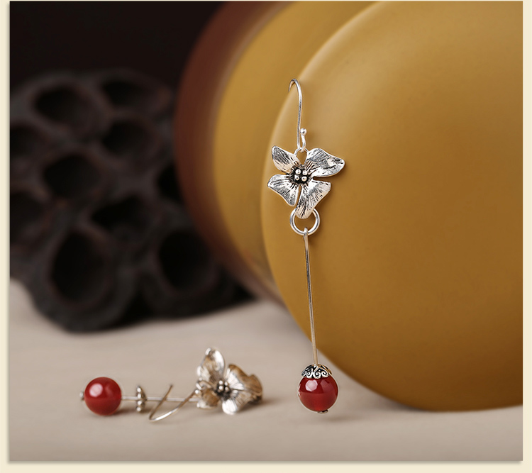 純銀花吊墜耳環(huán)，復(fù)古匠心啟航閱讀古典耳飾首飾