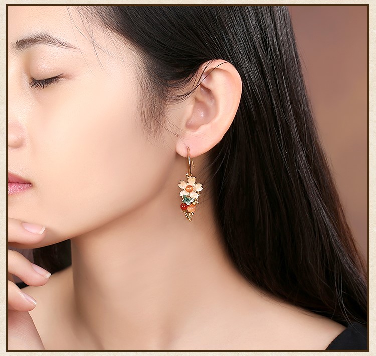 超仙氣質(zhì)花卉耳環(huán)，典雅鍍金耳飾首飾