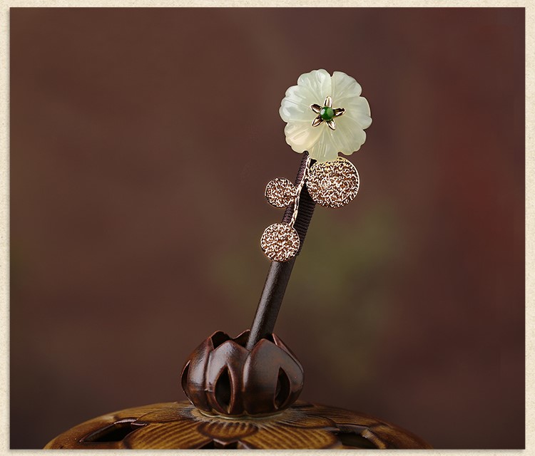 古典盤發(fā)玉花珠釵，古風岫玉發(fā)釵發(fā)簪頭飾