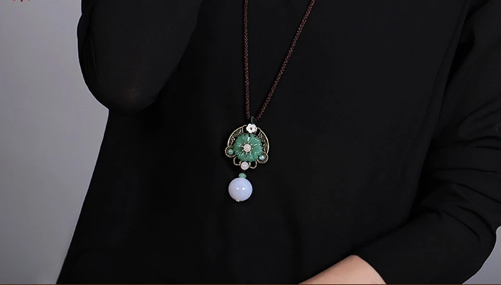 古風(fēng)長款玉瑪瑙花吊墜毛衣鏈，氣質(zhì)項鏈首飾
